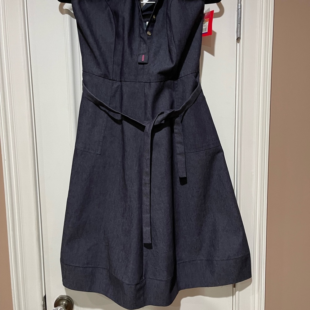 Brand new halter dress - Picture 4 of 5
